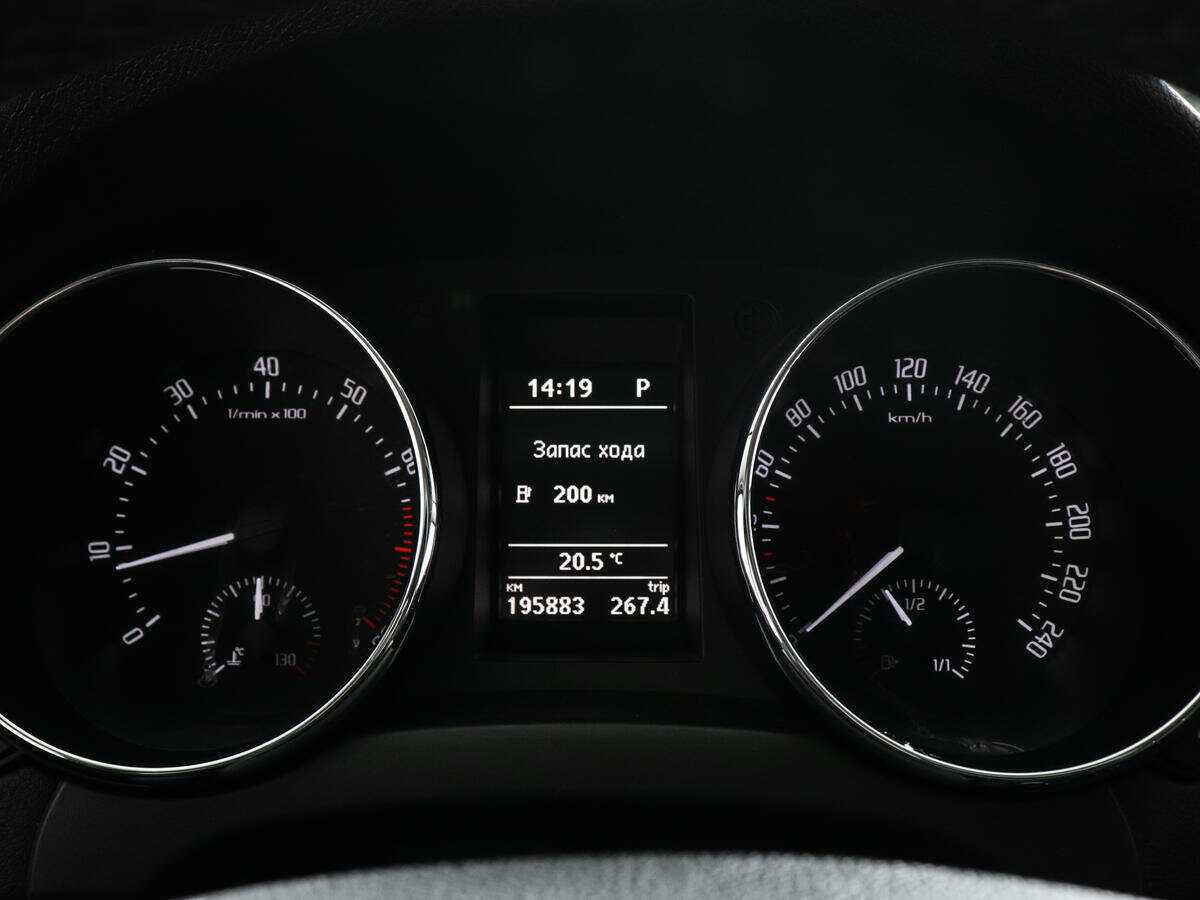 Купить Skoda Yeti с пробегом. Фото: #10