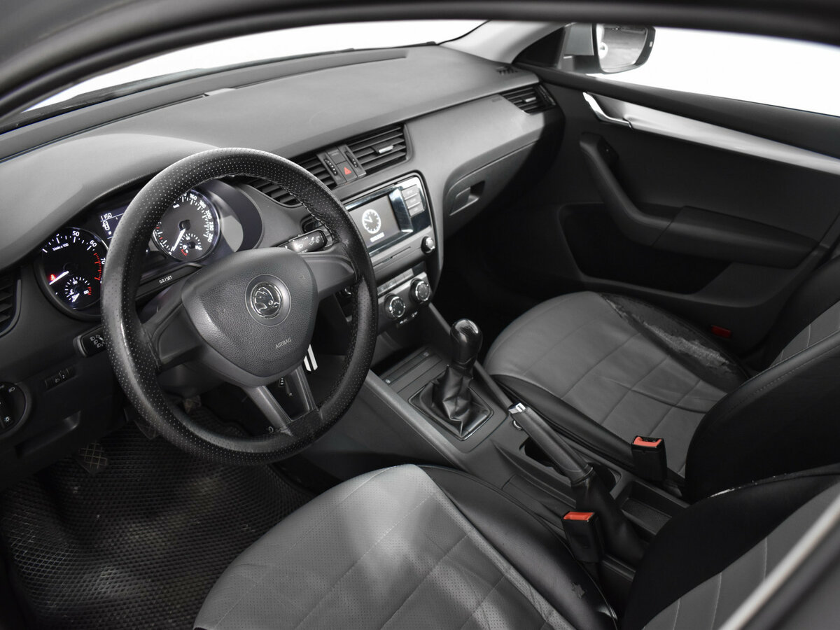 Купить Skoda Octavia с пробегом. Фото: #7