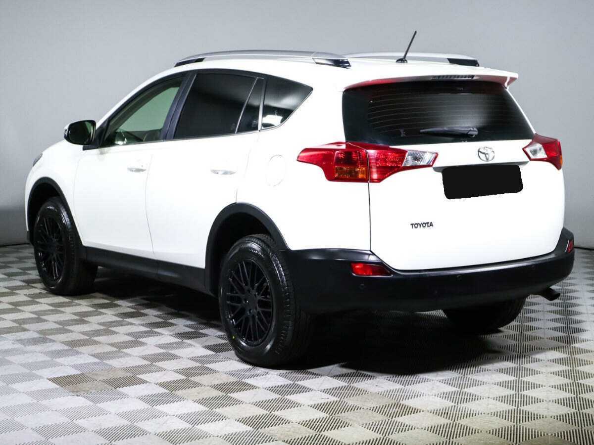 Купить Toyota RAV4 с пробегом. Фото: #6