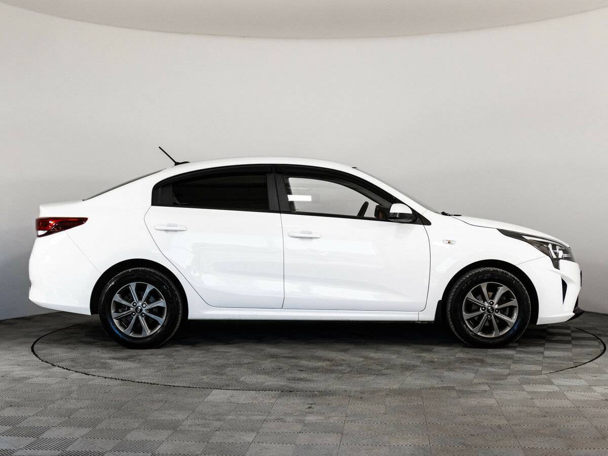 Купить Kia Rio с пробегом. Фото: #4