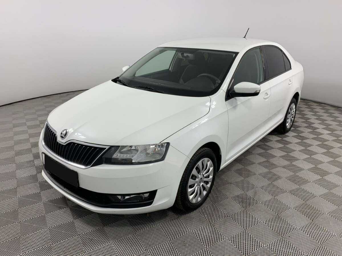 Купить Skoda Rapid с пробегом. Фото: #0