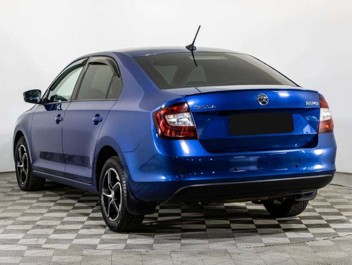 Купить Skoda Rapid с пробегом. Фото: #6