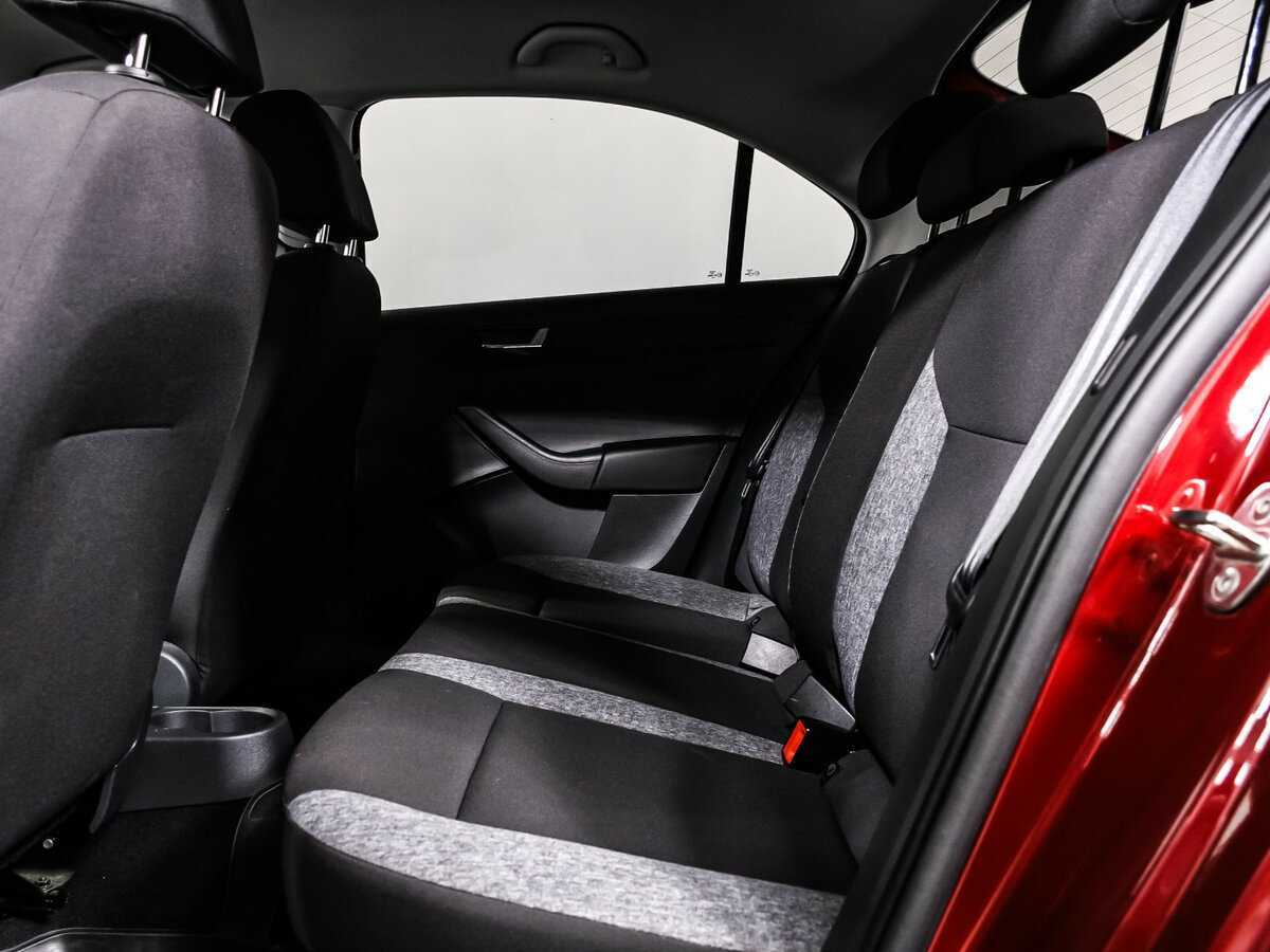 Купить Skoda Rapid с пробегом. Фото: #12