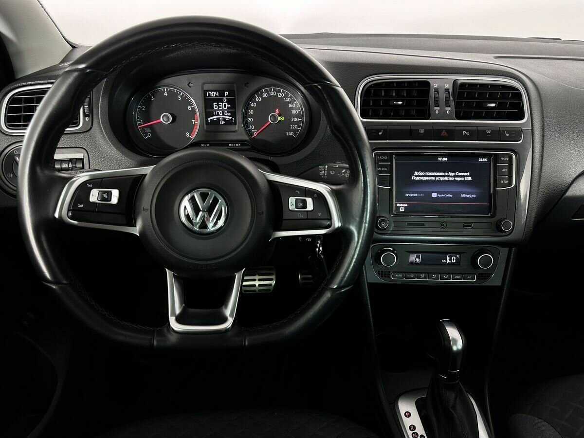 Купить Volkswagen Polo с пробегом. Фото: #9