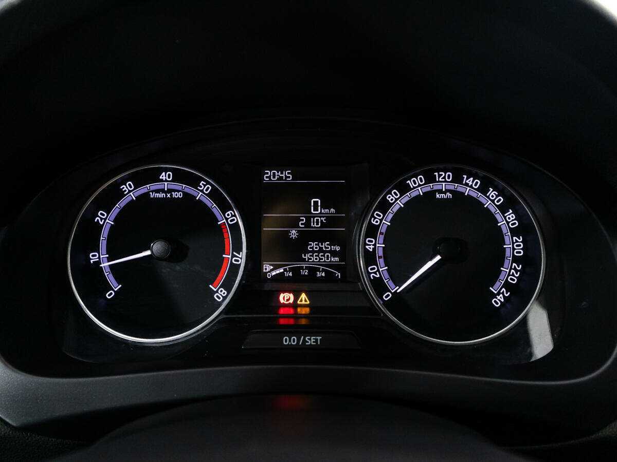 Купить Skoda Rapid с пробегом. Фото: #11