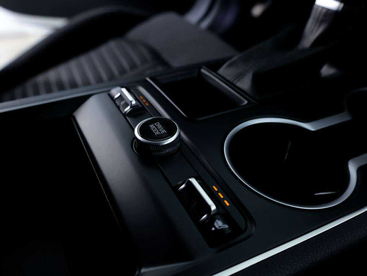 Купить Kia K5 с пробегом. Фото: #17