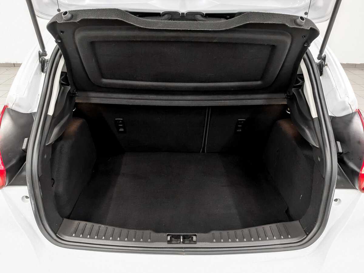 Купить Ford Focus с пробегом. Фото: #9