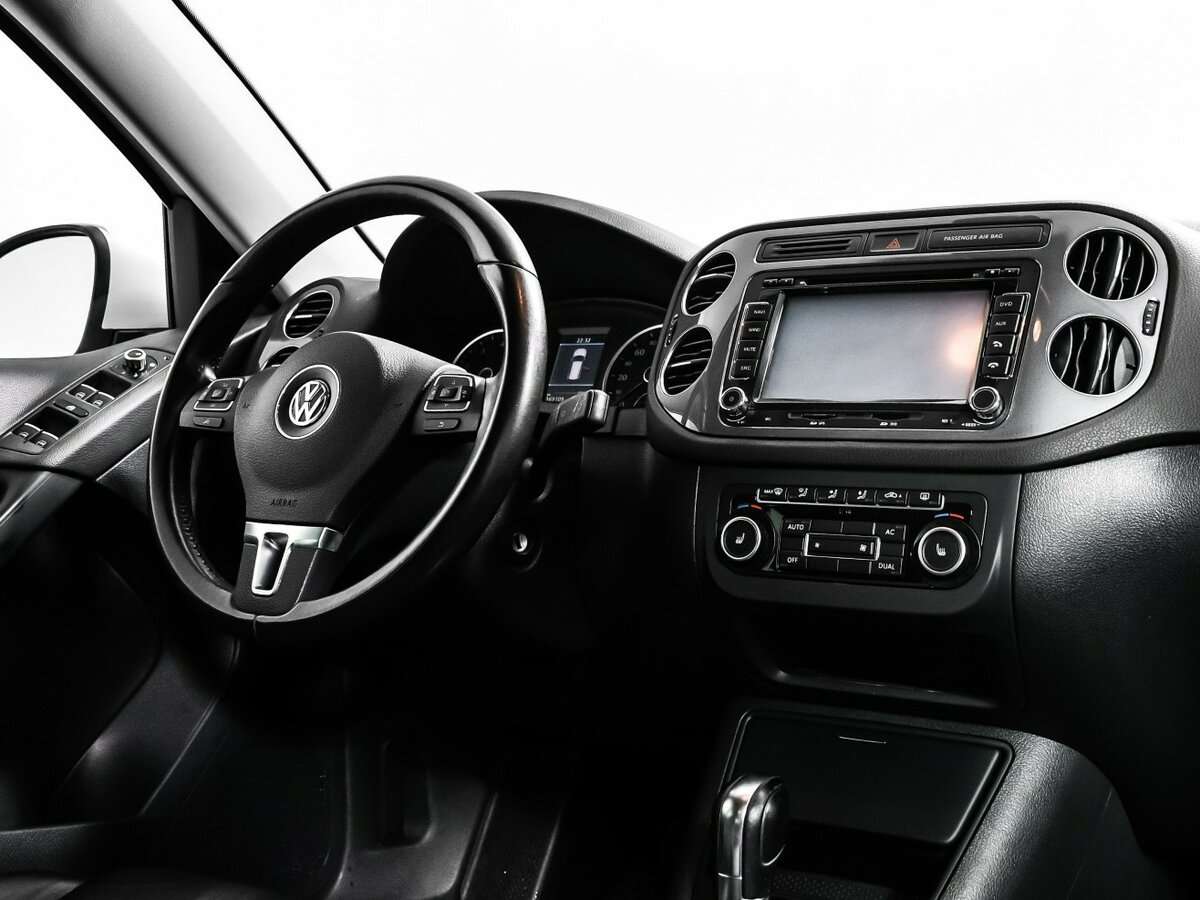 Купить Volkswagen Tiguan с пробегом. Фото: #8