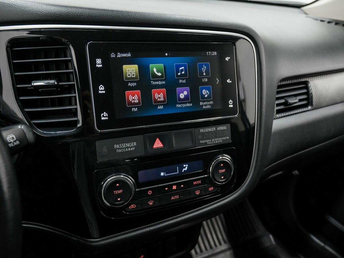 Купить Mitsubishi Outlander с пробегом. Фото: #18