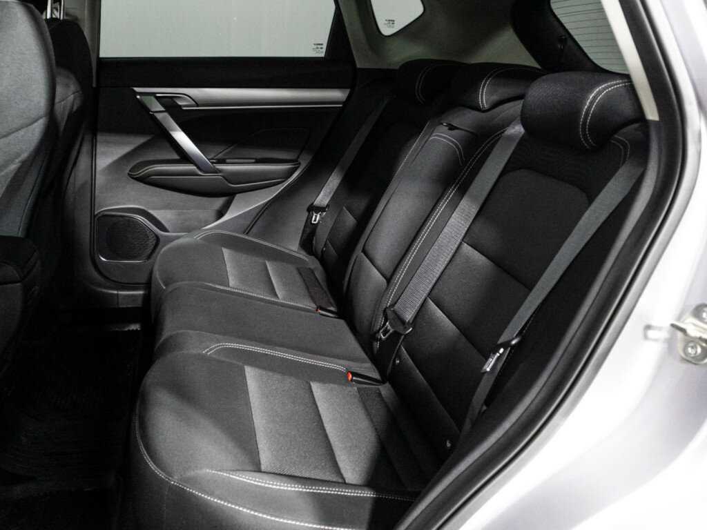 Купить Geely Coolray с пробегом. Фото: #9