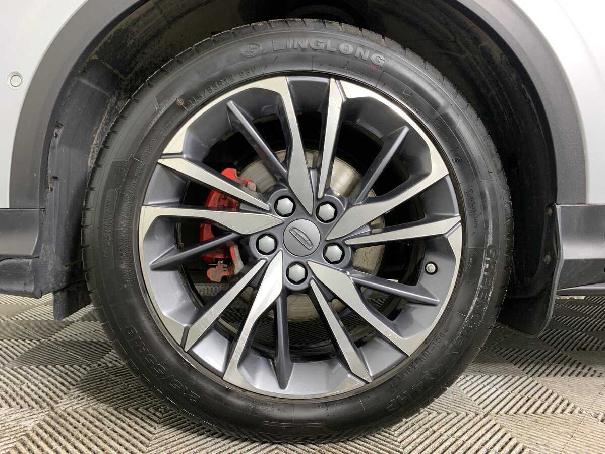 Купить Geely Coolray с пробегом. Фото: #8