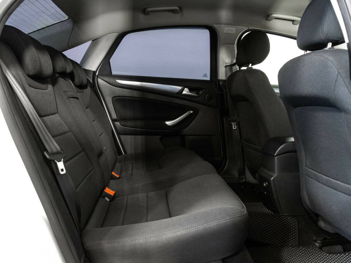 Купить Ford Mondeo с пробегом. Фото: #15