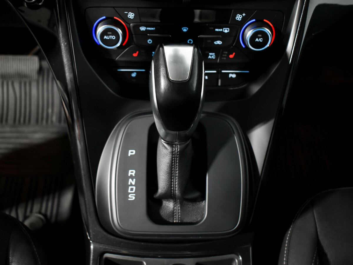 Купить Ford Kuga с пробегом. Фото: #8