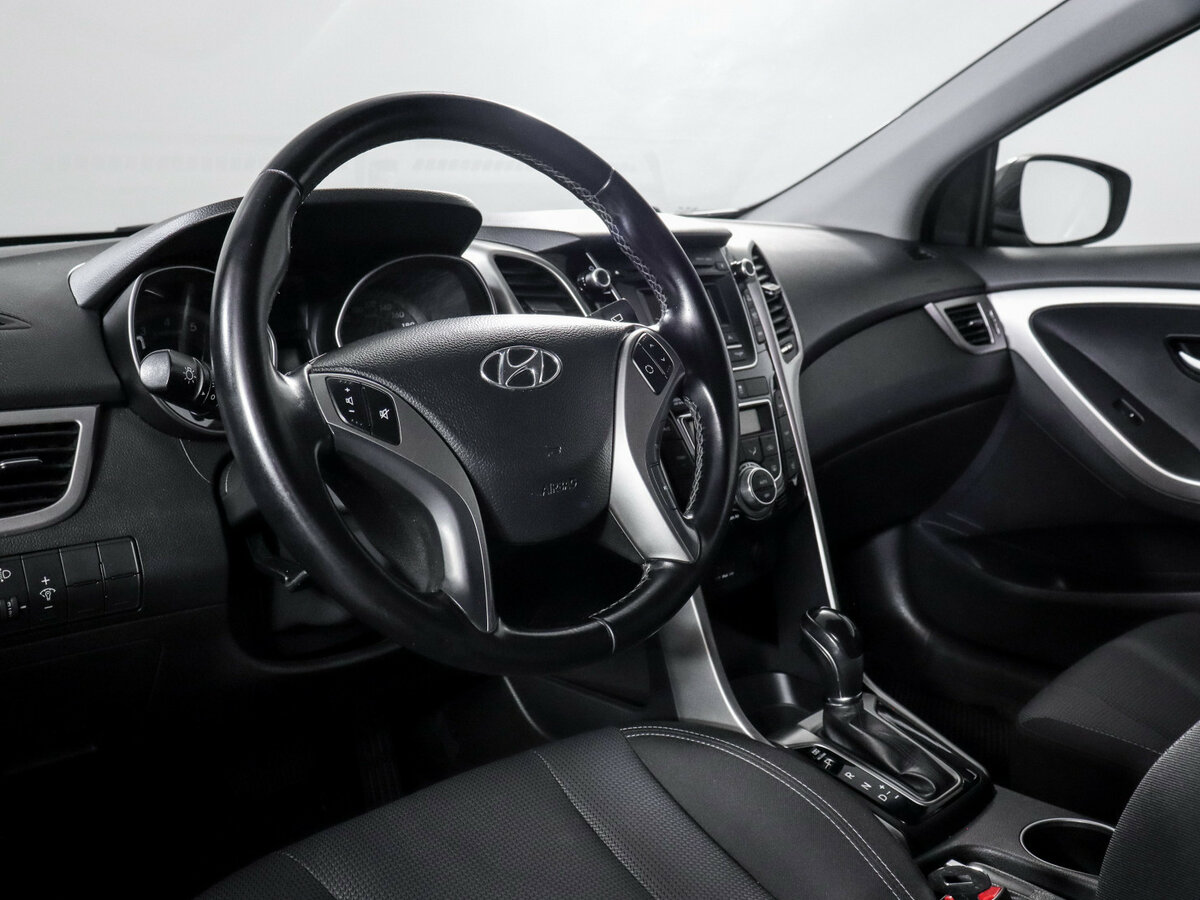Купить Hyundai i30 с пробегом. Фото: #10