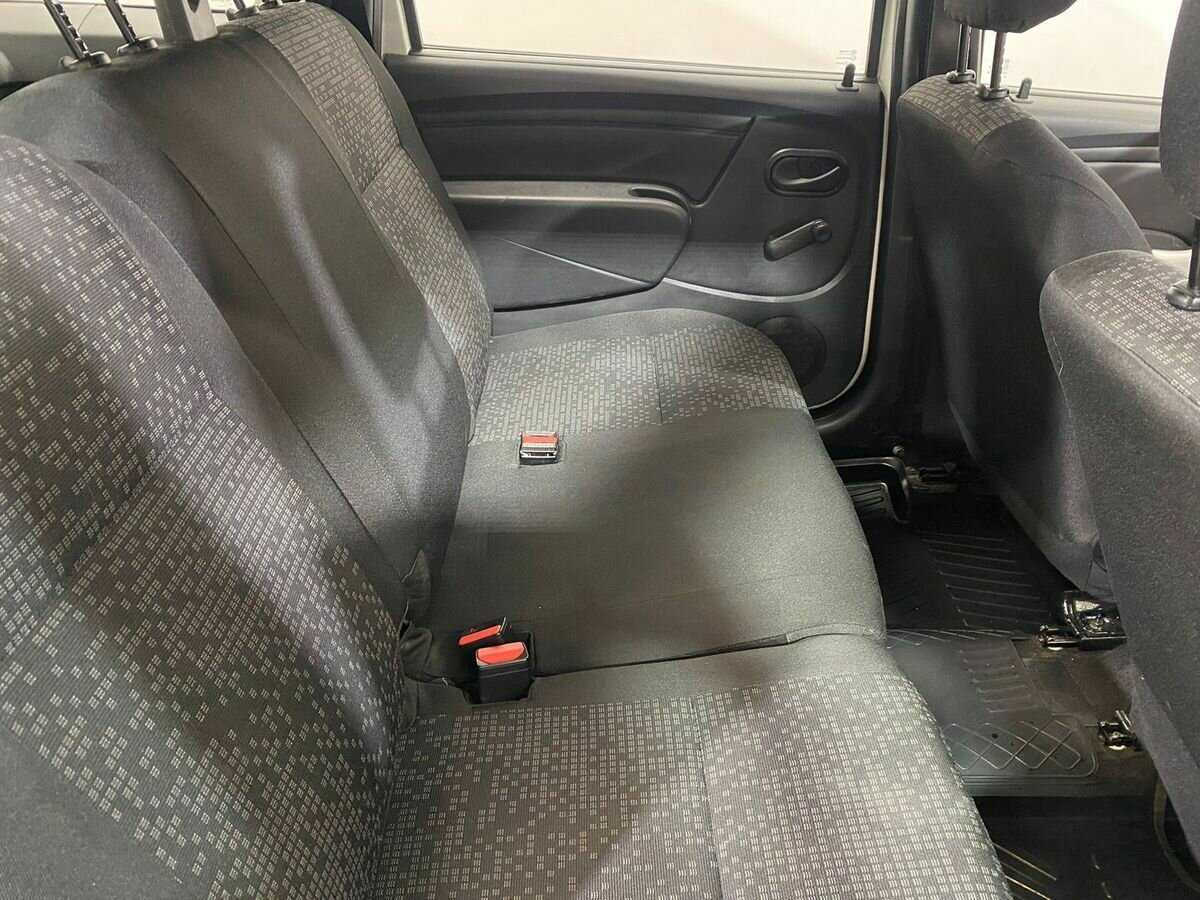 Купить Lada (ВАЗ) Largus с пробегом. Фото: #9