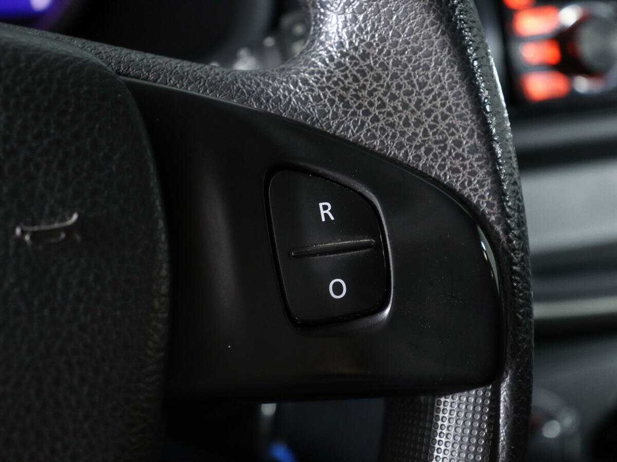 Купить Renault Sandero с пробегом. Фото: #16