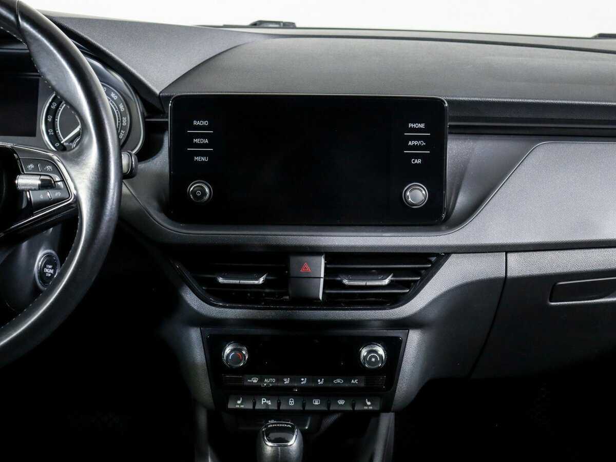 Купить Skoda Rapid с пробегом. Фото: #9