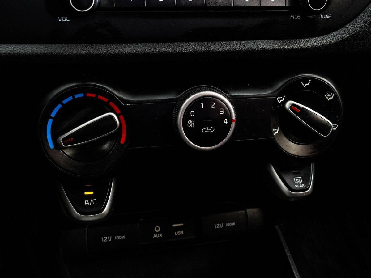 Купить Kia Rio с пробегом. Фото: #7