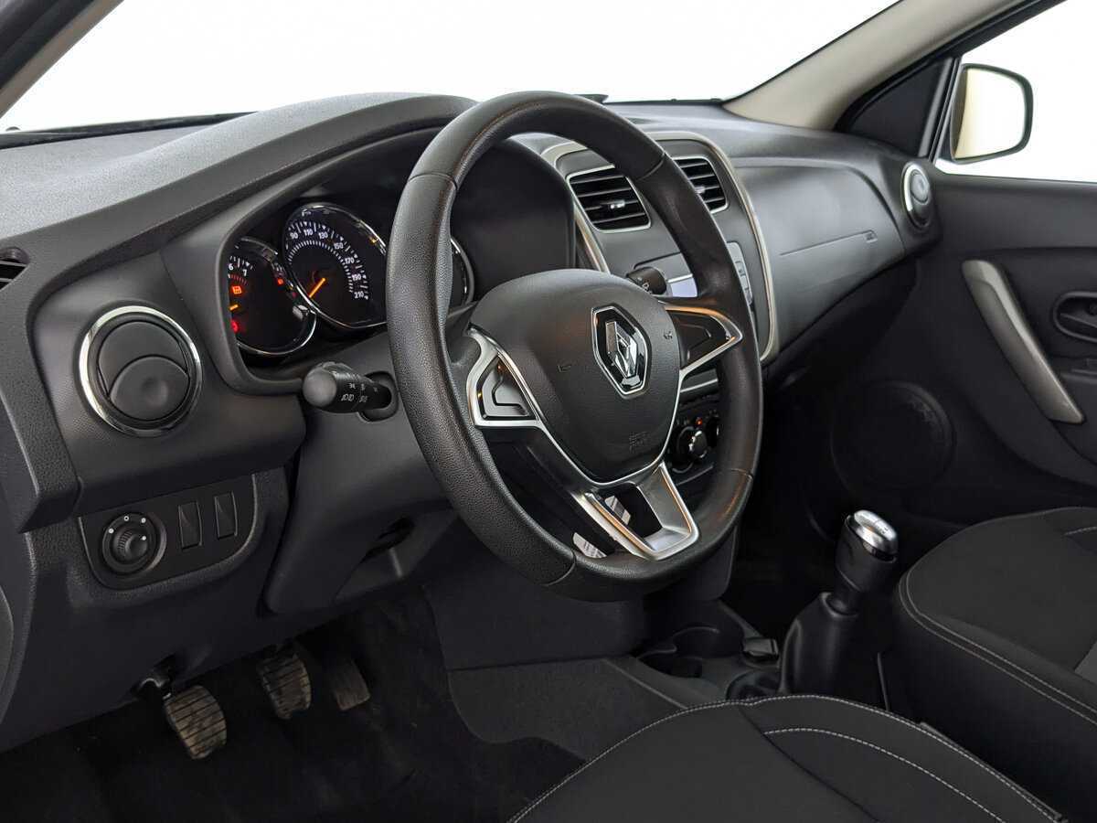 Купить Renault Sandero с пробегом. Фото: #12