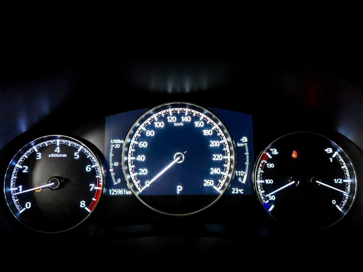 Купить Mazda 3 с пробегом. Фото: #12