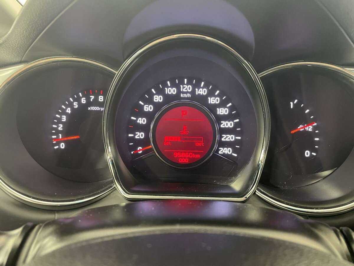 Купить Kia Ceed с пробегом. Фото: #8