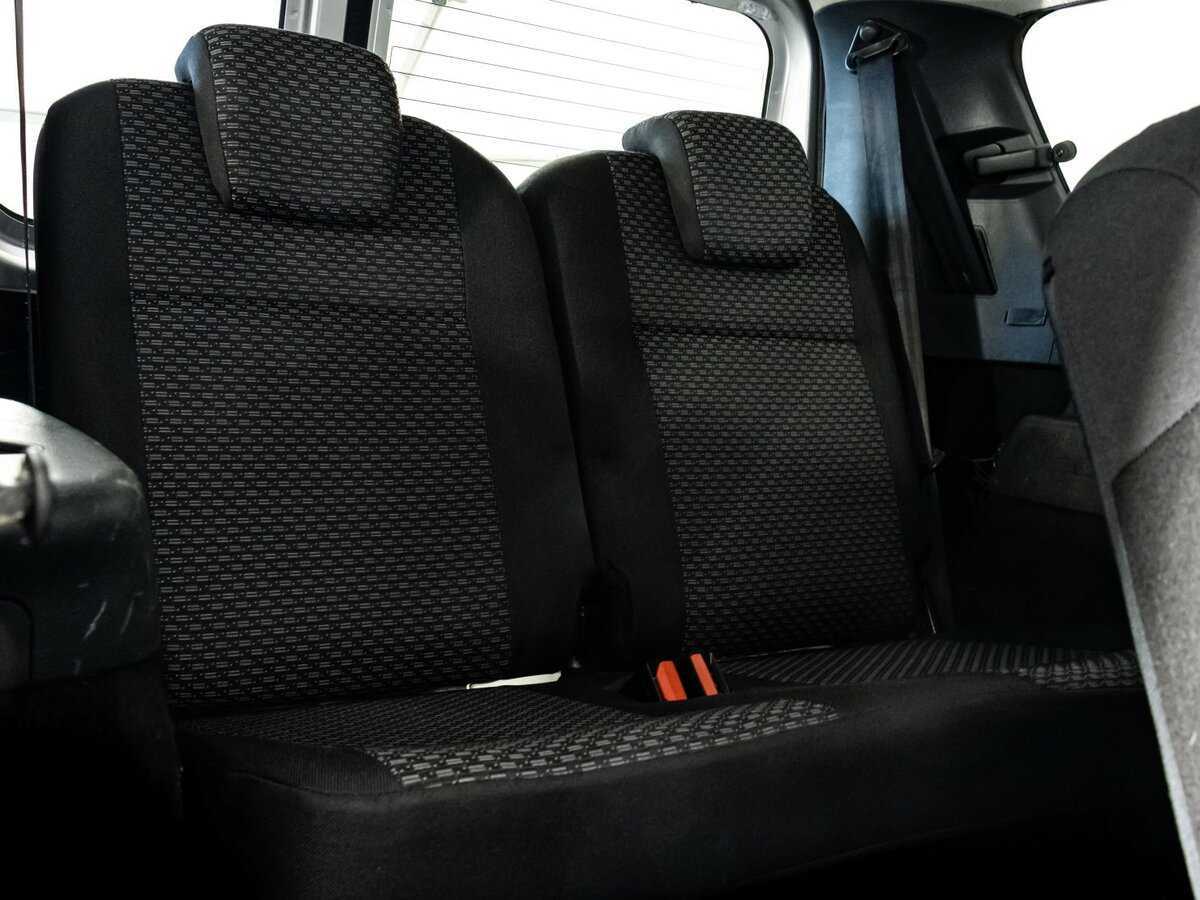 Купить Lada (ВАЗ) Largus с пробегом. Фото: #11