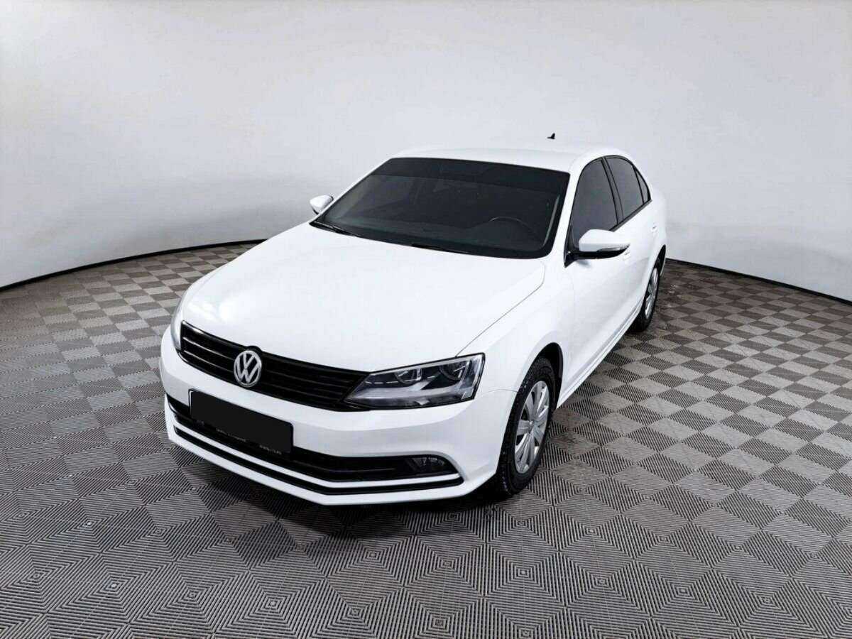 Купить Volkswagen Jetta с пробегом. Посмотреть фото