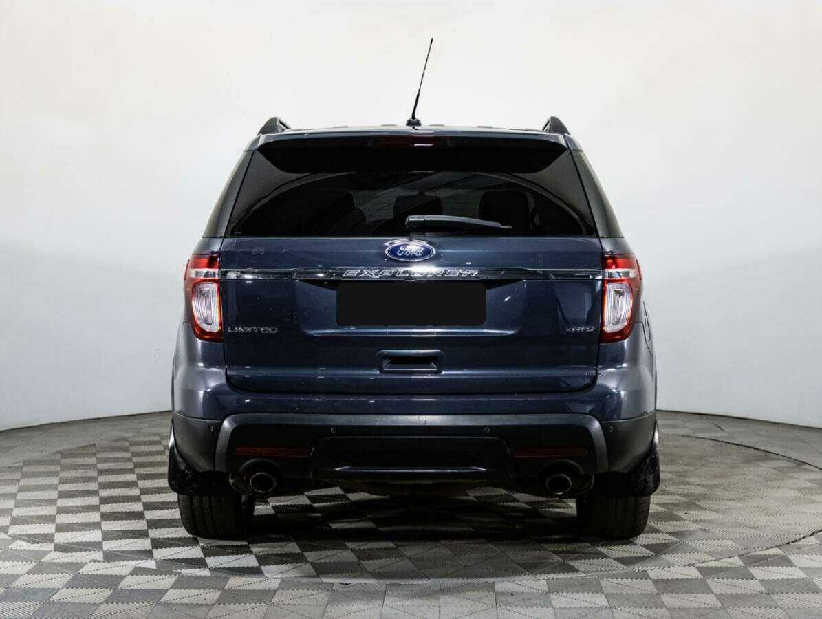 Купить Ford Explorer с пробегом. Фото: #4