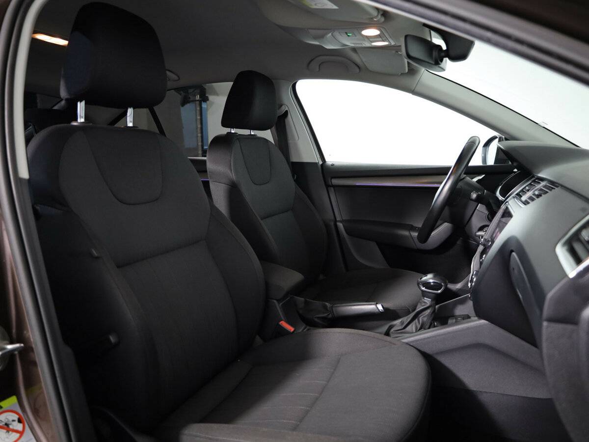 Купить Skoda Octavia с пробегом. Фото: #9