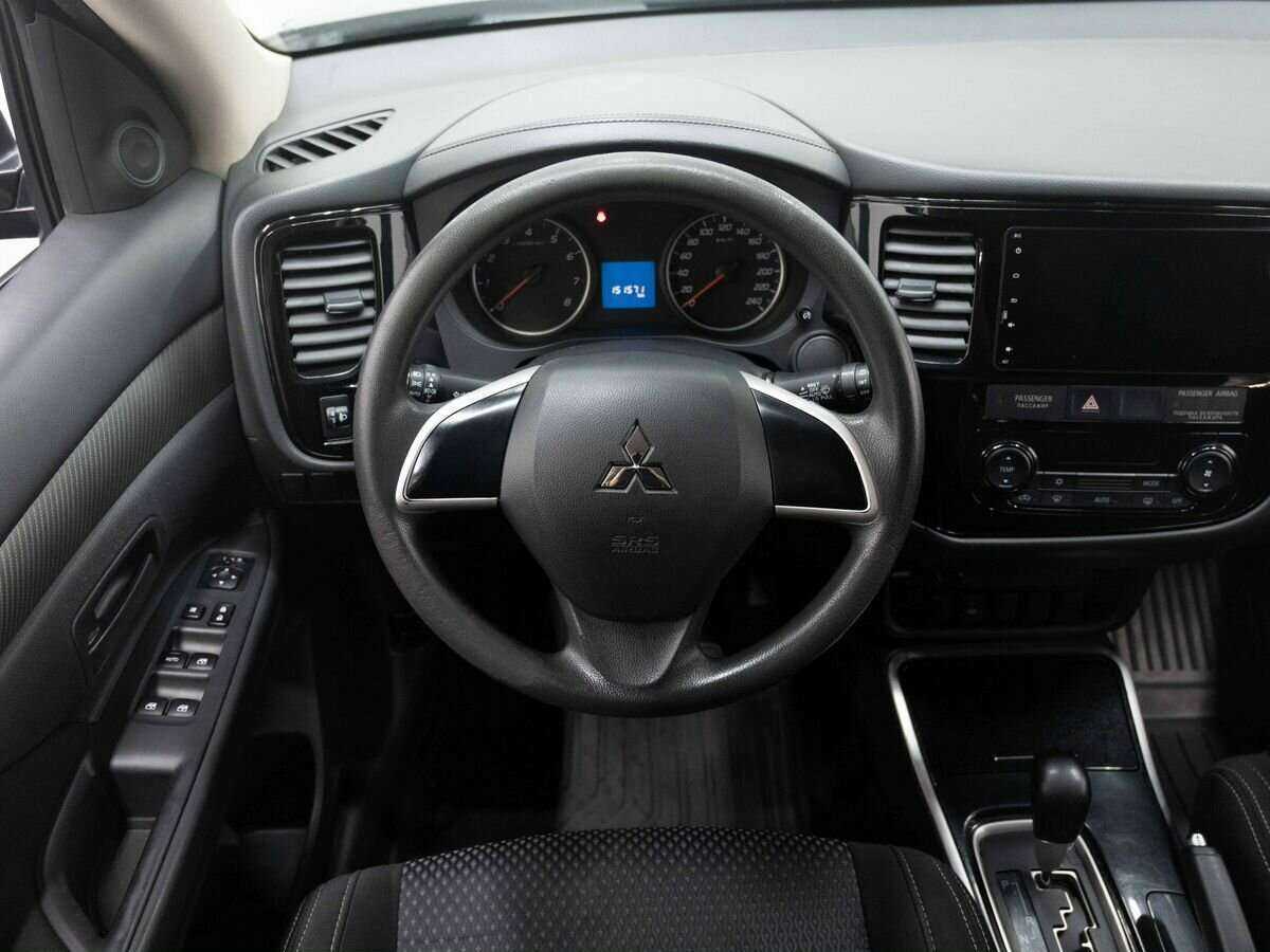 Купить Mitsubishi Outlander с пробегом. Фото: #13