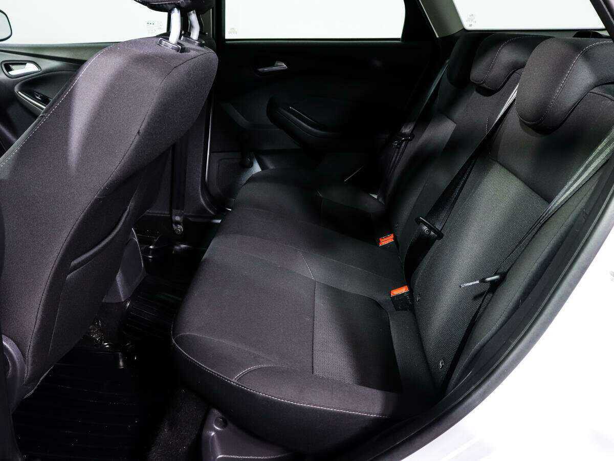 Купить Ford Focus с пробегом. Фото: #9