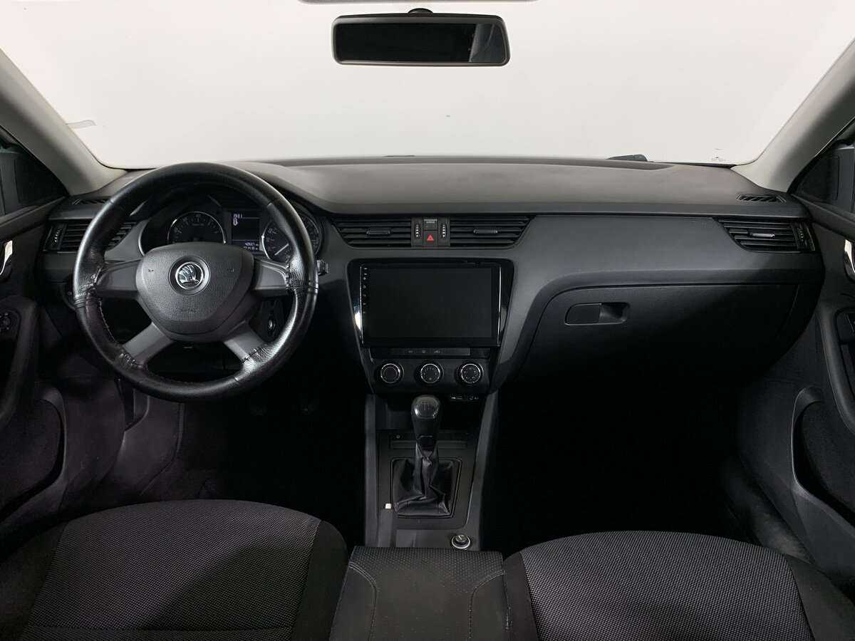 Купить Skoda Octavia с пробегом. Фото: #9