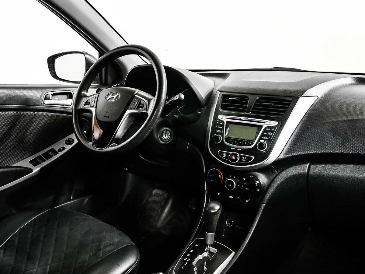 Купить Hyundai Solaris с пробегом. Фото: #8