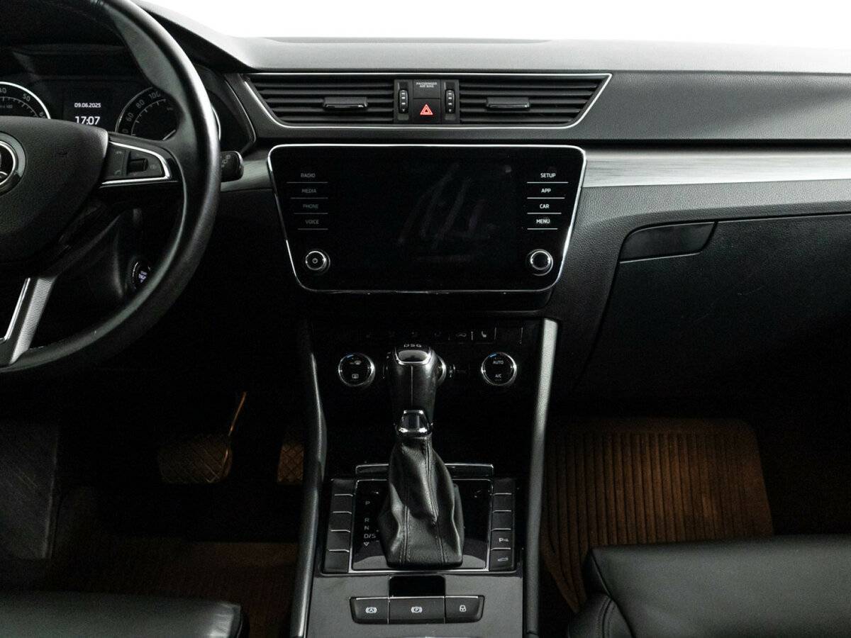 Купить Skoda Superb с пробегом. Фото: #13