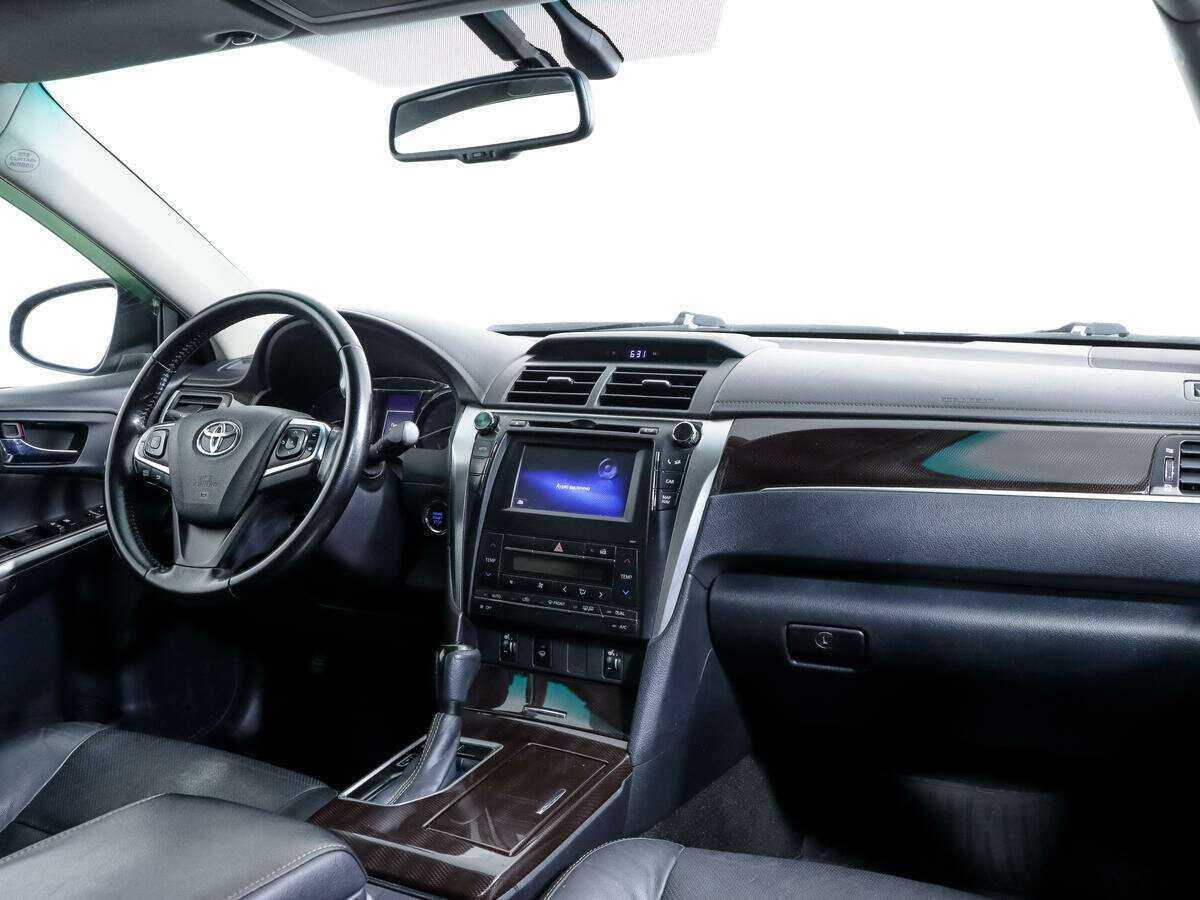 Купить Toyota Camry с пробегом. Фото: #8