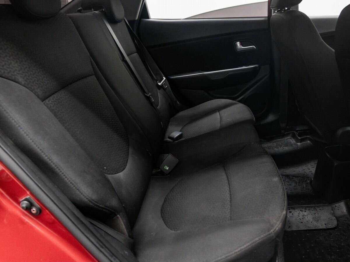 Купить Kia Rio с пробегом. Фото: #9