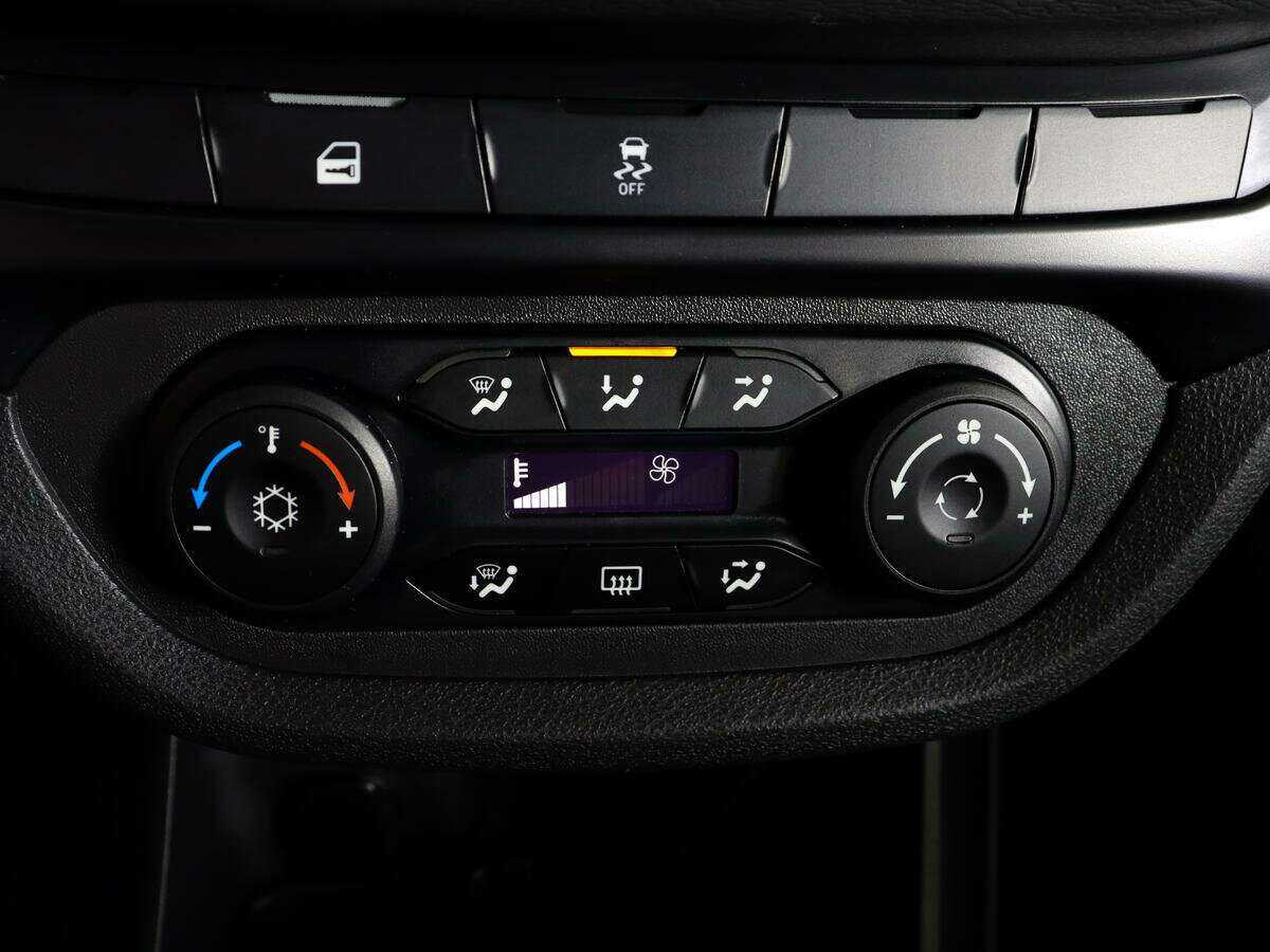 Купить Lada (ВАЗ) Vesta с пробегом. Фото: #15