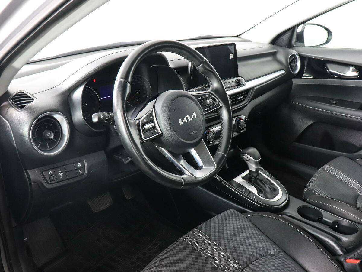 Купить Kia Cerato с пробегом. Фото: #7