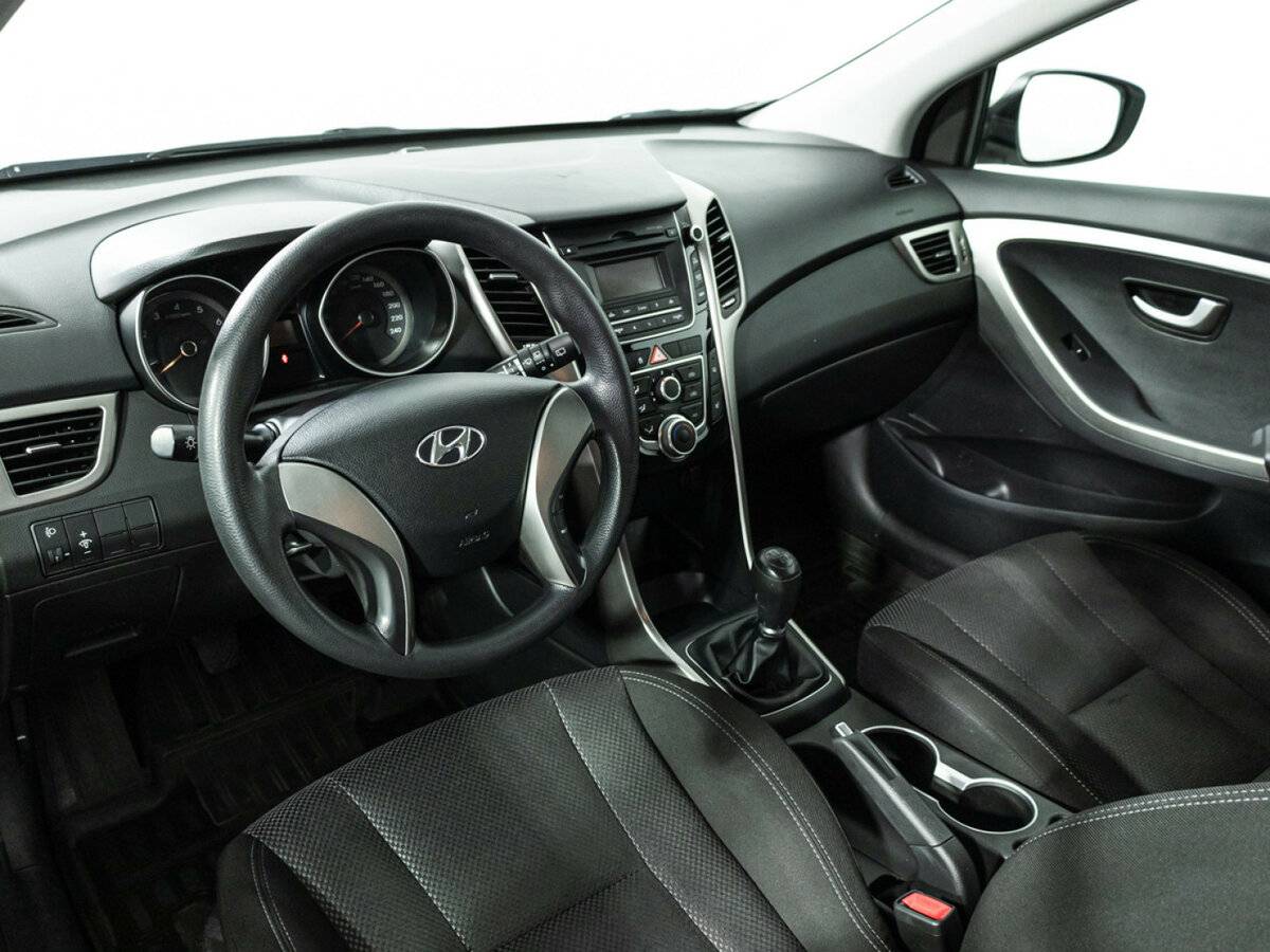 Купить Hyundai i30 с пробегом. Фото: #10