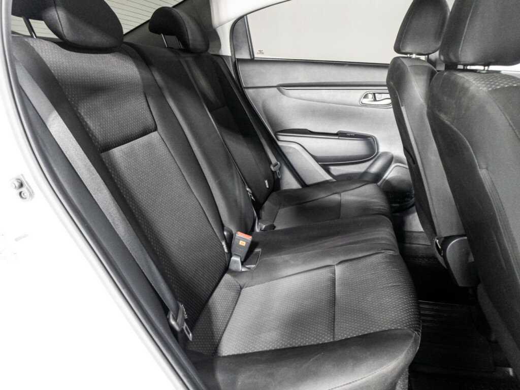 Купить Kia Rio с пробегом. Фото: #16