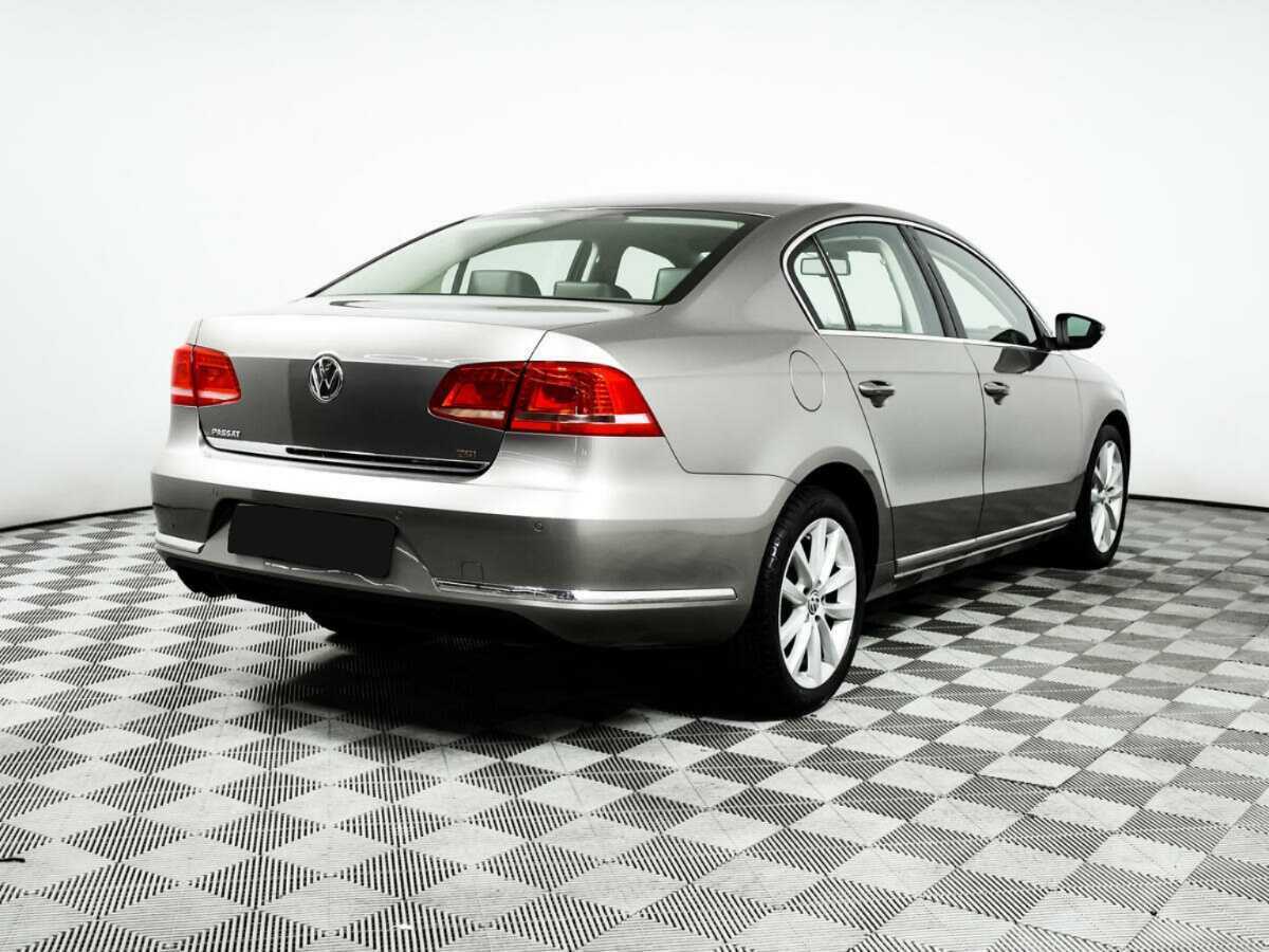 Купить Volkswagen Passat с пробегом. Фото: #4