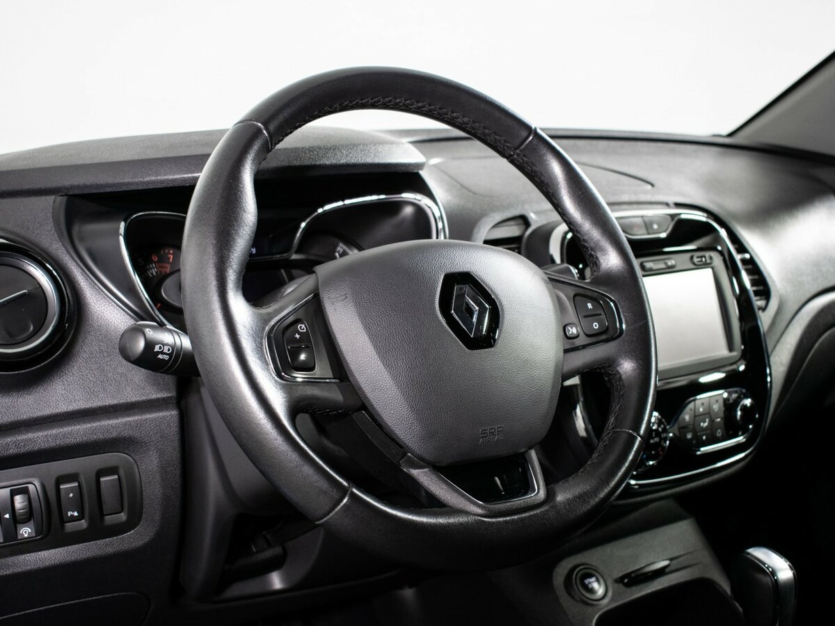 Купить Renault Kaptur с пробегом. Фото: #10