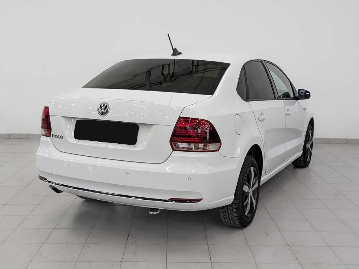 Купить Volkswagen Polo с пробегом. Фото: #4