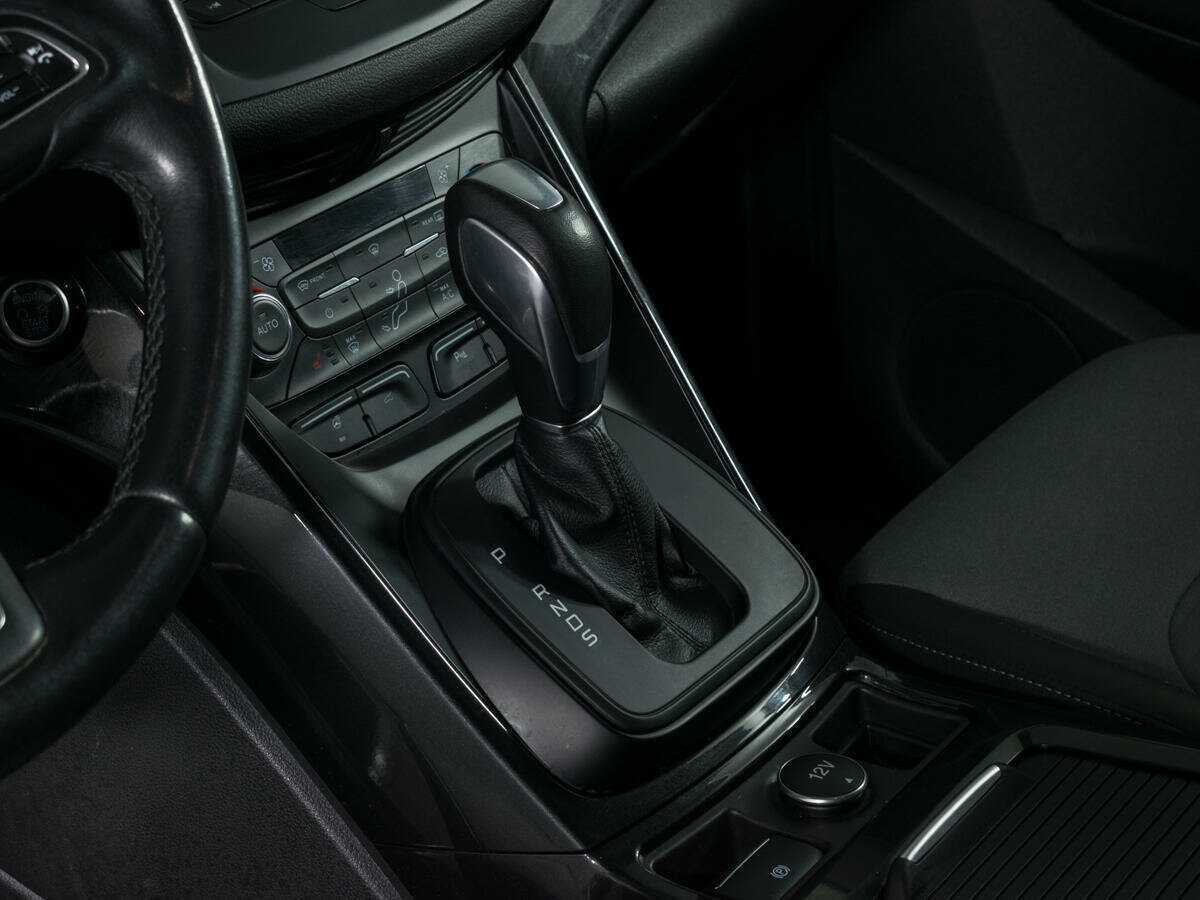 Купить Ford Kuga с пробегом. Фото: #9