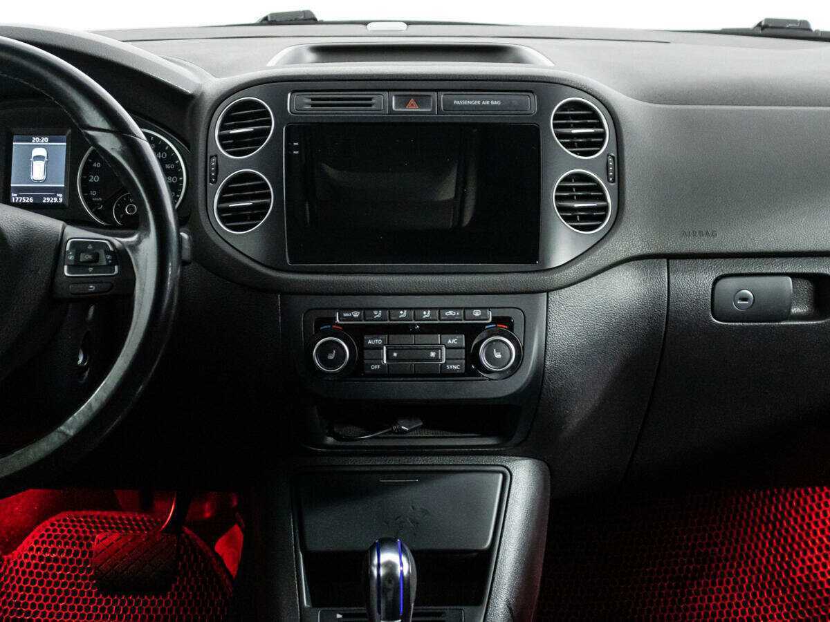 Купить Volkswagen Tiguan с пробегом. Фото: #13