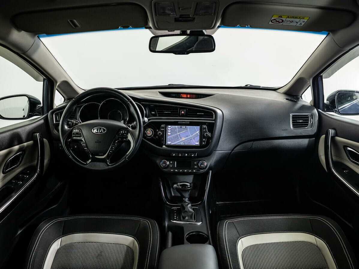 Купить Kia Ceed с пробегом. Фото: #10