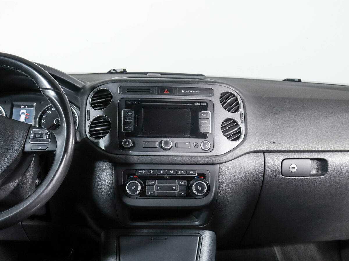Купить Volkswagen Tiguan с пробегом. Фото: #10