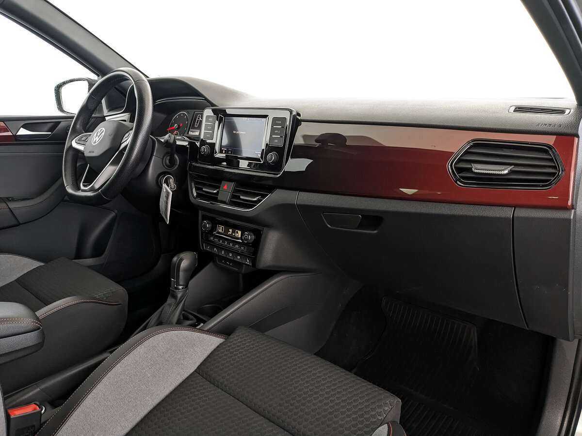 Купить Volkswagen Polo с пробегом. Фото: #8