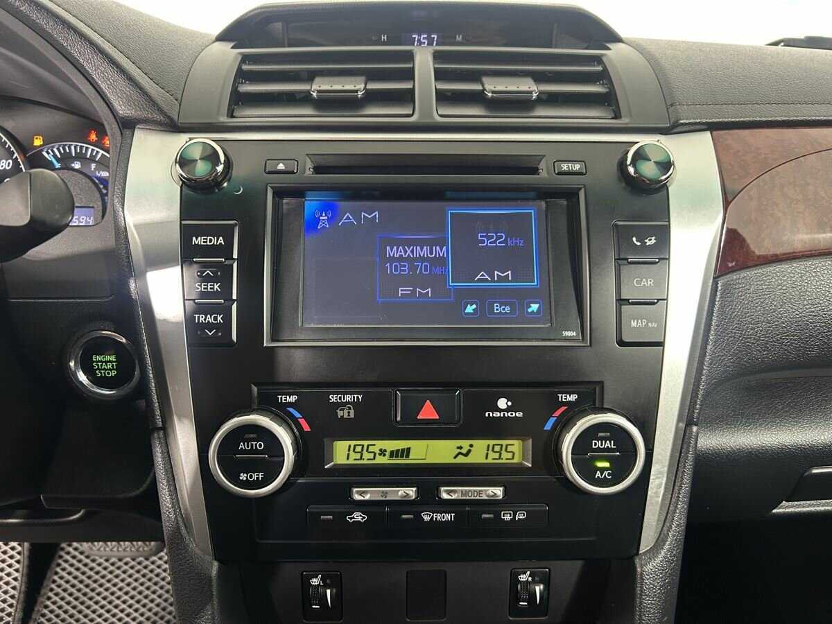 Купить Toyota Camry с пробегом. Фото: #11