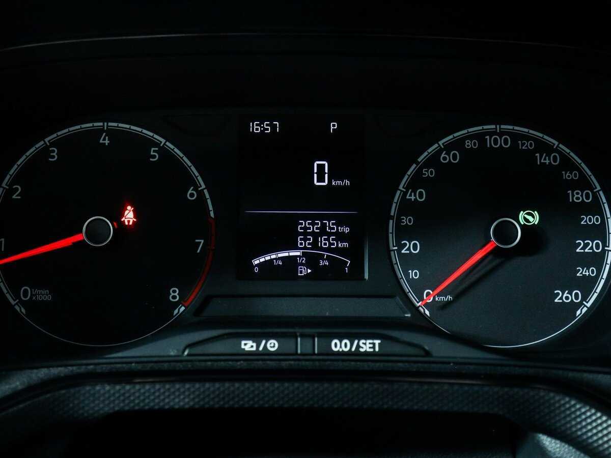 Купить Volkswagen Polo с пробегом. Фото: #10